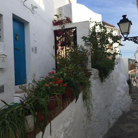 Affittacamere El Corralon Frigiliana Esterno foto